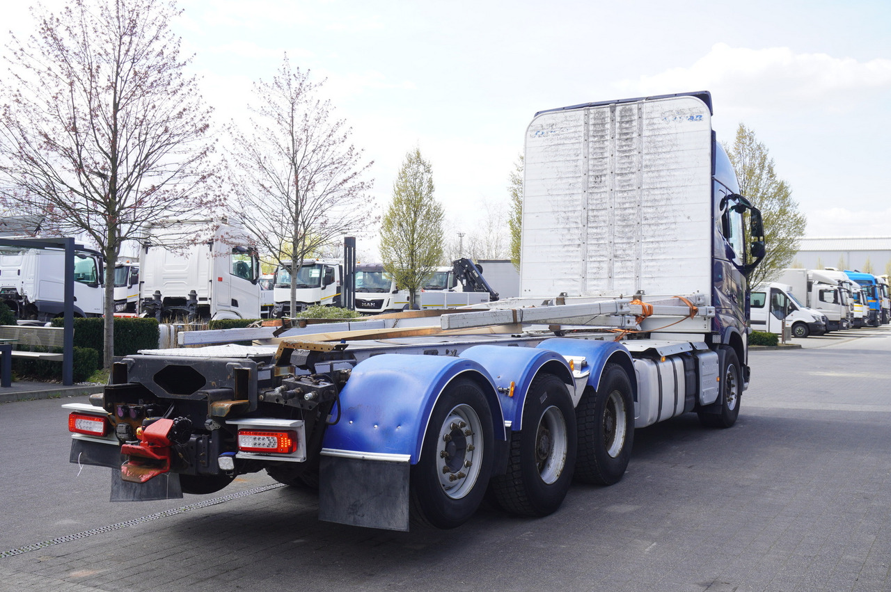 Camión grúa para transporte de madera VOLVO FH16 750 8x4 / 750 HP! / 20 t load capacity / stanchion superstructure: foto 9