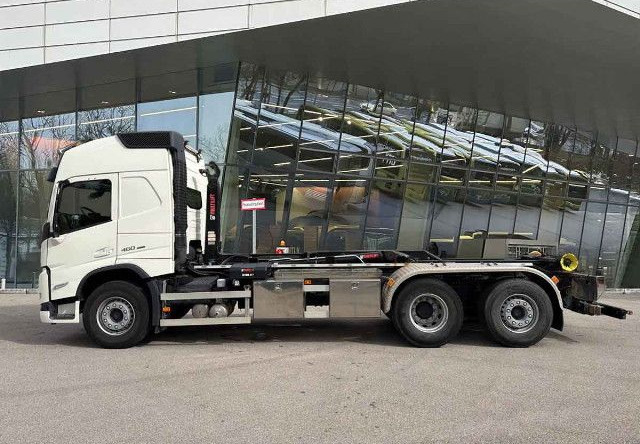 VOLVO FM 460 6X2*4 / HIAB ULT21S61 hooklift / 50 tho. km! / 2022 - Multibasculante camión: foto 3 VOLVO FM 460 6X2*4 / HIAB ULT21S61 hooklift / 50 tho. km! / 2022 - Multibasculante camión: foto 3