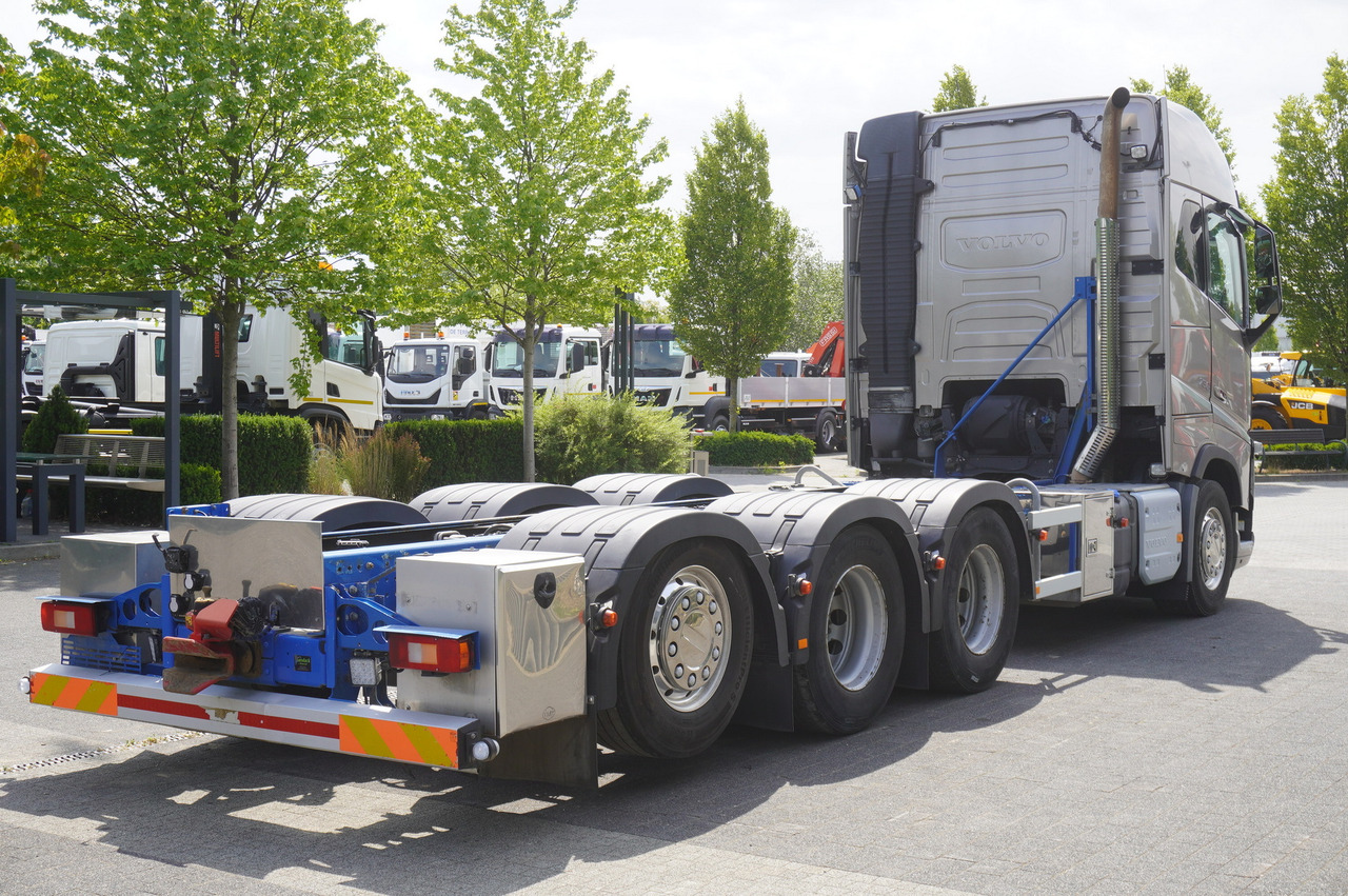 VOLVO Volvo FH16 750 8x4x4 / 750 HP! / Frame 685 cm / Steered 4th axle - Camión grúa: foto 5 VOLVO Volvo FH16 750 8x4x4 / 750 HP! / Frame 685 cm / Steered 4th axle - Camión grúa: foto 5