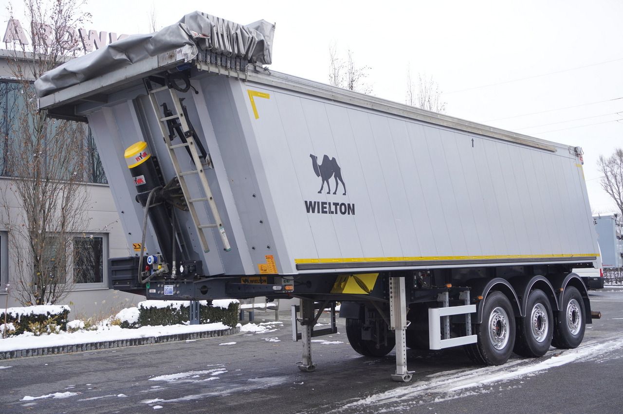 WIELTON NW-3 / weight 6.2 t / capacity 38m3 / Electrically folded roof / Teflon / 30 units, 2022 - Volquete semirremolque: foto 4 WIELTON NW-3 / weight 6.2 t / capacity 38m3 / Electrically folded roof / Teflon / 30 units, 2022 - Volquete semirremolque: foto 4