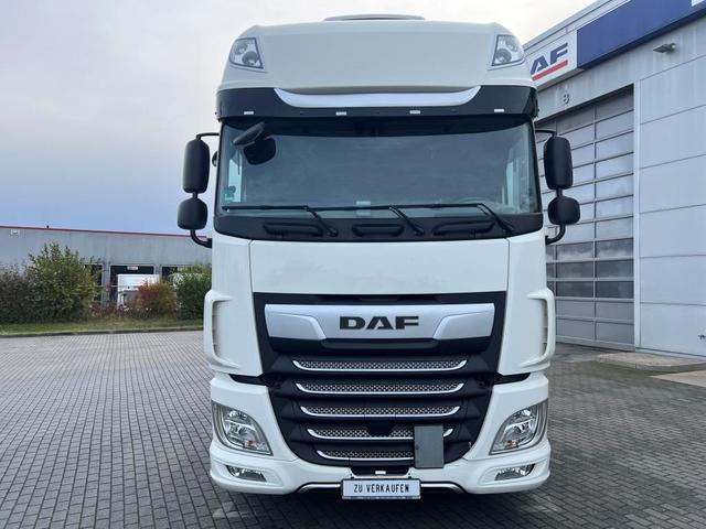 Cabeza tractora DAF XF 480 FT SSC Retarder Standklima 2-K Hydraulik: foto 14 Cabeza tractora DAF XF 480 FT SSC Retarder Standklima 2-K Hydraulik: foto 14