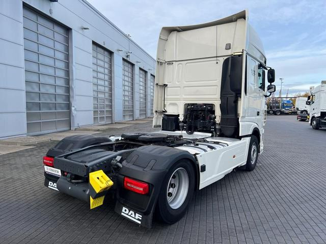 Cabeza tractora DAF XF 480 FT SSC Retarder Standklima 2-K Hydraulik: foto 18 Cabeza tractora DAF XF 480 FT SSC Retarder Standklima 2-K Hydraulik: foto 18