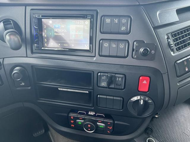 Cabeza tractora DAF XF 480 FT SSC Retarder Standklima 2-K Hydraulik: foto 21 Cabeza tractora DAF XF 480 FT SSC Retarder Standklima 2-K Hydraulik: foto 21