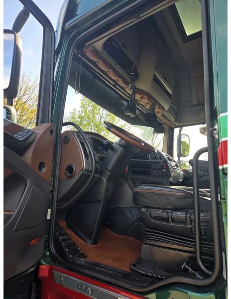 DAF XF 530 H4SN3 - Camión caja cerrada: foto 5 DAF XF 530 H4SN3 - Camión caja cerrada: foto 5