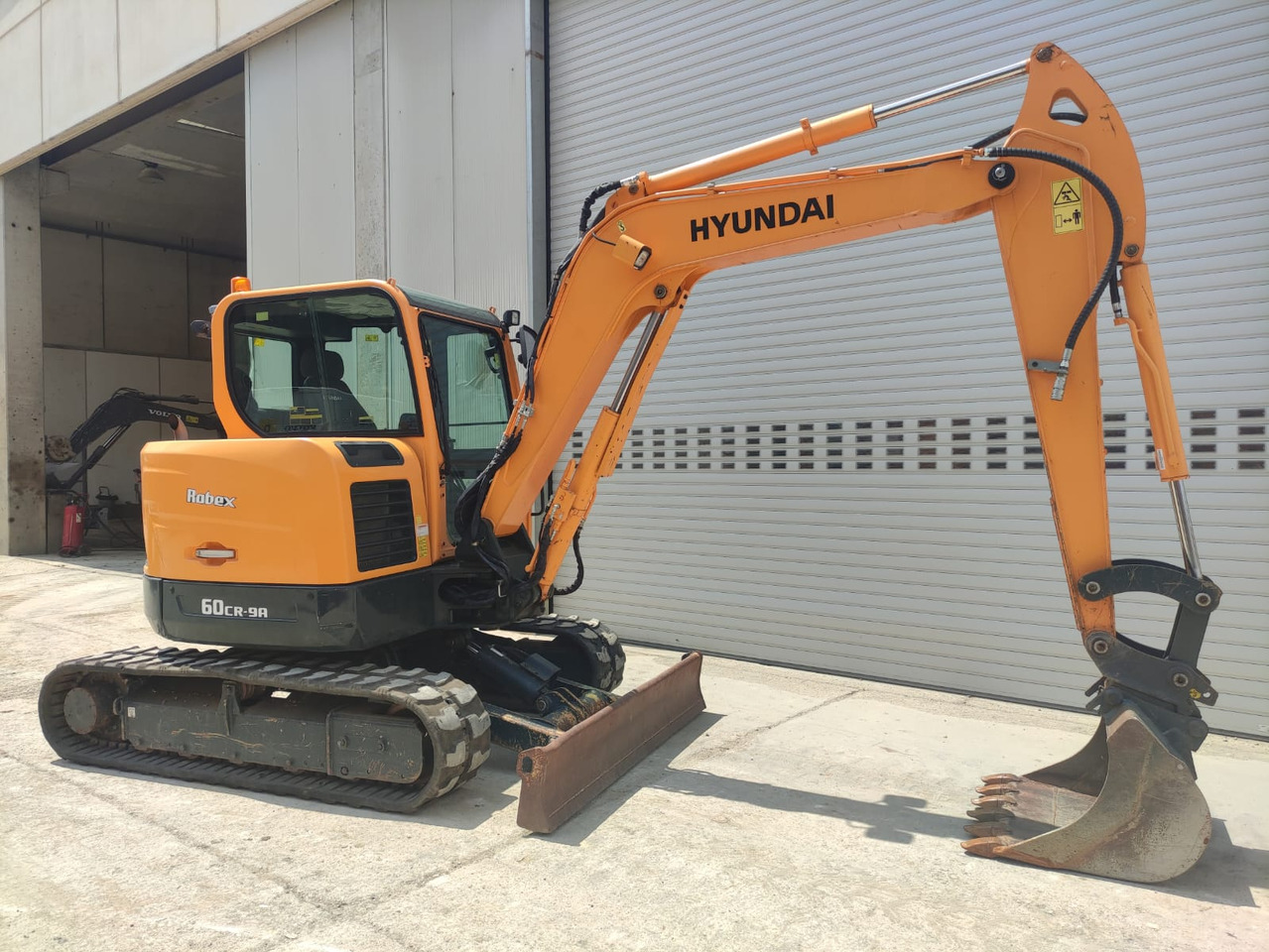 HYUNDAI R60CR-9A - Miniexcavadora: foto 3 HYUNDAI R60CR-9A - Miniexcavadora: foto 3