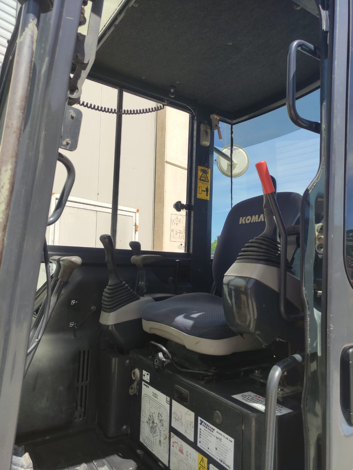 KOMATSU PC45MR-3 - Miniexcavadora: foto 5 KOMATSU PC45MR-3 - Miniexcavadora: foto 5