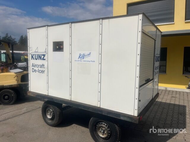 1992 Kunz Anti-Icer 1200E T/A Drawbar Aircraft De-Icer Tr ... :Misc. Trailer - Vehículo de deshielo: foto 2 1992 Kunz Anti-Icer 1200E T/A Drawbar Aircraft De-Icer Tr ... :Misc. Trailer - Vehículo de deshielo: foto 2