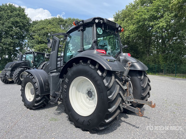2021 Valtra T 235 Versu 4WD Tractor - Tractor: foto 4 2021 Valtra T 235 Versu 4WD Tractor - Tractor: foto 4