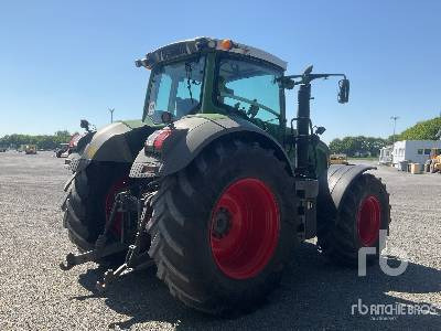 FENDT 828 VARIO SCR P Plus - Tractor: foto 3 FENDT 828 VARIO SCR P Plus - Tractor: foto 3