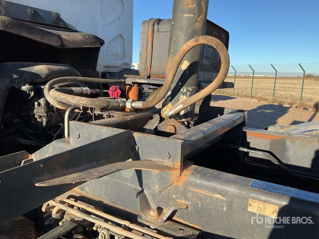 2007 Renault Kerax 410.42 8x4 Twin-Steer Tri/A Dump Truck - Volquete camión: foto 4 2007 Renault Kerax 410.42 8x4 Twin-Steer Tri/A Dump Truck - Volquete camión: foto 4