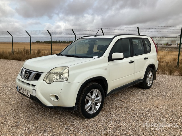 2012 Nissan X-Trail Automobile - SUV/ Todoterreno: foto 1 2012 Nissan X-Trail Automobile - SUV/ Todoterreno: foto 1