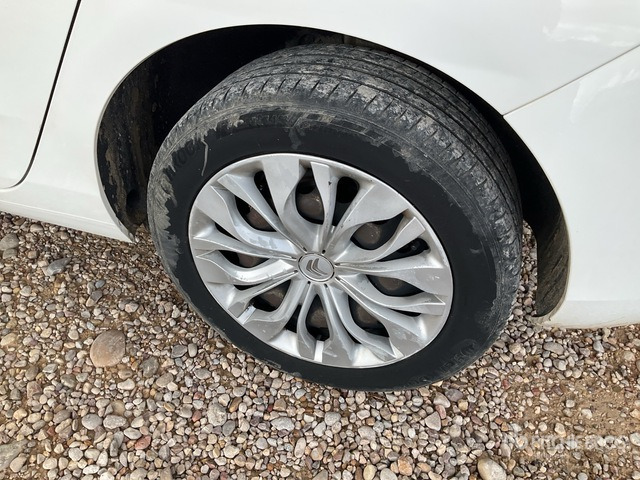 2015 Citroen C4 BlueHDI Automobile - Coche: foto 3 2015 Citroen C4 BlueHDI Automobile - Coche: foto 3