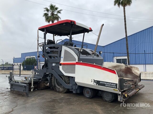 2015 Dynapac SD2500WS Wheel Asphalt Paver - Pavimentadora de asfalto: foto 4 2015 Dynapac SD2500WS Wheel Asphalt Paver - Pavimentadora de asfalto: foto 4