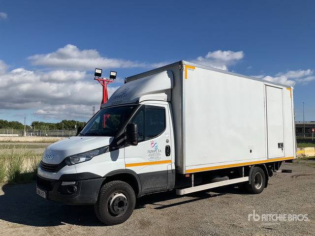 2019 Iveco Daily 70C18 4x2 Van Truck - Camión caja cerrada: foto 2 2019 Iveco Daily 70C18 4x2 Van Truck - Camión caja cerrada: foto 2