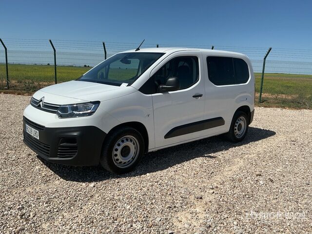2021 Citroen Berlingo 5 Passenger Van - Minibús, Furgoneta de pasajeros: foto 1 2021 Citroen Berlingo 5 Passenger Van - Minibús, Furgoneta de pasajeros: foto 1