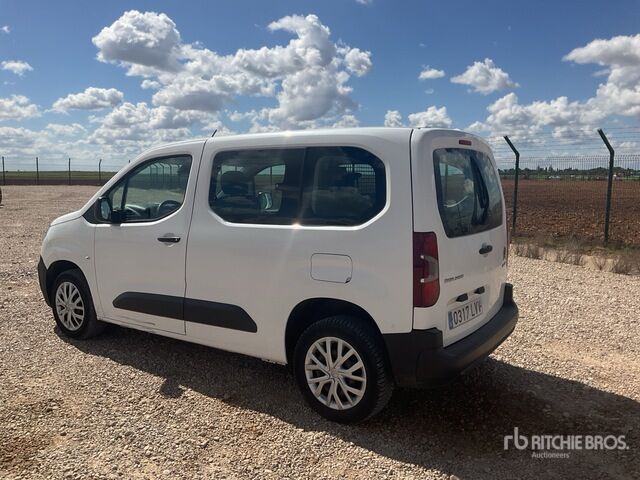 2021 Citroen Berlingo 5 Passenger Van - Minibús, Furgoneta de pasajeros: foto 2 2021 Citroen Berlingo 5 Passenger Van - Minibús, Furgoneta de pasajeros: foto 2