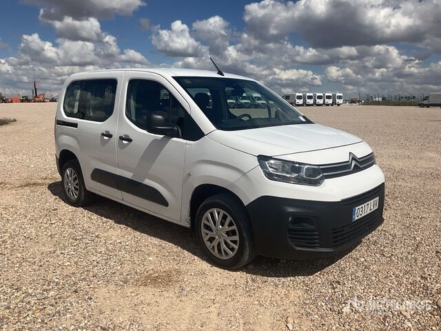 2021 Citroen Berlingo 5 Passenger Van - Minibús, Furgoneta de pasajeros: foto 4 2021 Citroen Berlingo 5 Passenger Van - Minibús, Furgoneta de pasajeros: foto 4