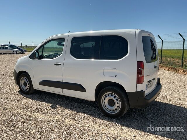 2021 Citroen Berlingo 5 Passenger Van - Minibús, Furgoneta de pasajeros: foto 2 2021 Citroen Berlingo 5 Passenger Van - Minibús, Furgoneta de pasajeros: foto 2