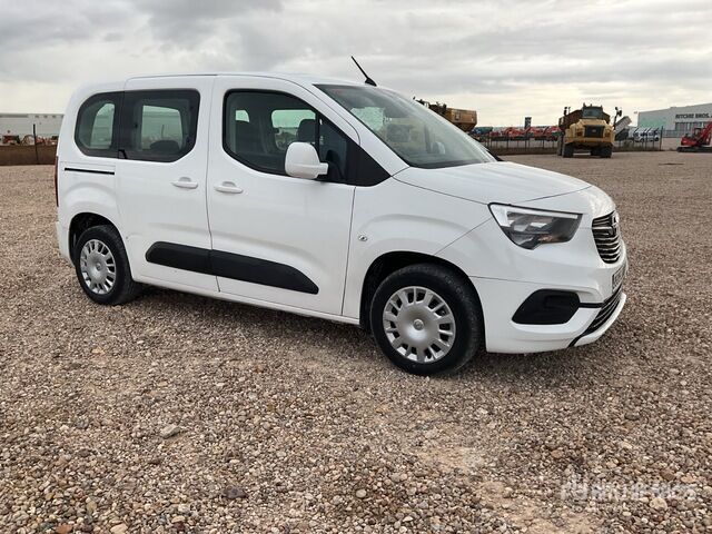 2021 Opel Combo 5 Passenger Van - Minibús, Furgoneta de pasajeros: foto 4 2021 Opel Combo 5 Passenger Van - Minibús, Furgoneta de pasajeros: foto 4