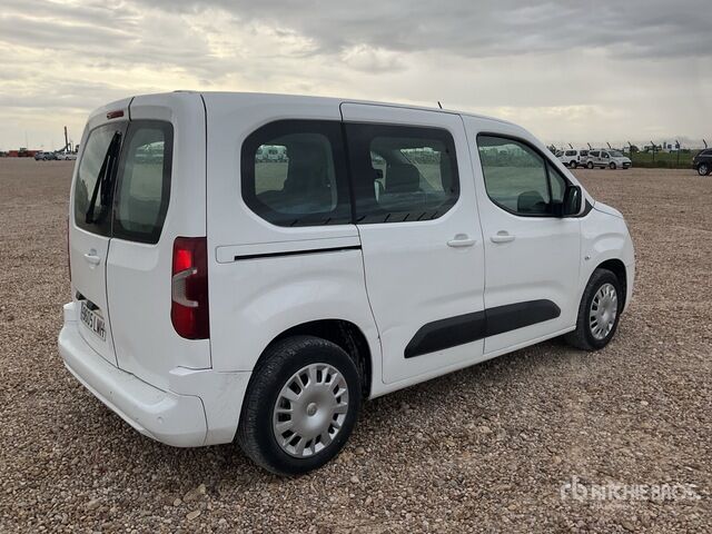 2021 Opel Combo 5 Passenger Van - Minibús, Furgoneta de pasajeros: foto 3 2021 Opel Combo 5 Passenger Van - Minibús, Furgoneta de pasajeros: foto 3