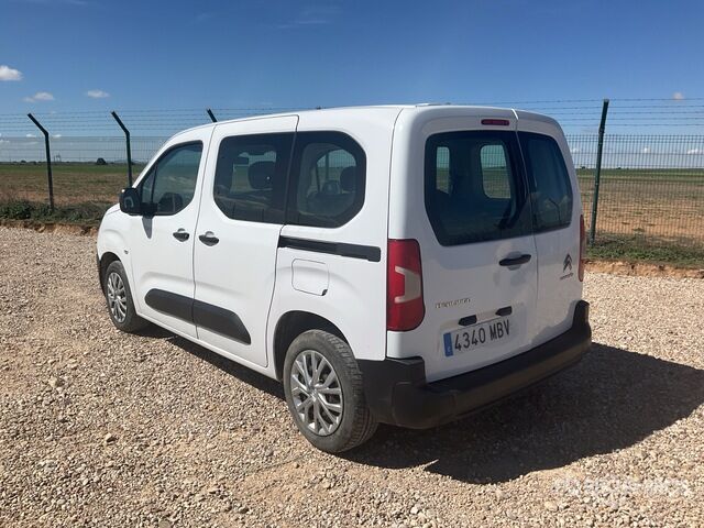 2022 Citroen Berlingo 5 Passenger Van - Minibús, Furgoneta de pasajeros: foto 2 2022 Citroen Berlingo 5 Passenger Van - Minibús, Furgoneta de pasajeros: foto 2
