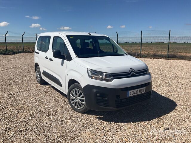 2022 Citroen Berlingo 5 Passenger Van - Minibús, Furgoneta de pasajeros: foto 4 2022 Citroen Berlingo 5 Passenger Van - Minibús, Furgoneta de pasajeros: foto 4