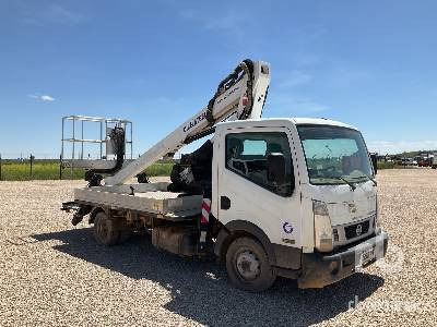 NISSAN CABSTAR NT400 2014 Oil&Steel Scorpion 1490 Sm ... - Camión con plataforma elevadora: foto 4 NISSAN CABSTAR NT400 2014 Oil&Steel Scorpion 1490 Sm ... - Camión con plataforma elevadora: foto 4