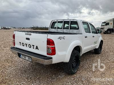 TOYOTA HILUX 4x4 Crew Cab 4x4 - Pick-up: foto 3 TOYOTA HILUX 4x4 Crew Cab 4x4 - Pick-up: foto 3