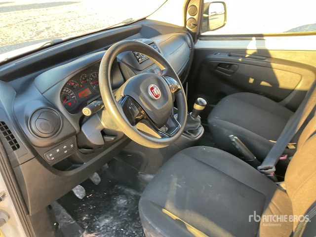 2018 Fiat Fiorino Cargo Van - Vehículo comercial ligero: foto 5 2018 Fiat Fiorino Cargo Van - Vehículo comercial ligero: foto 5
