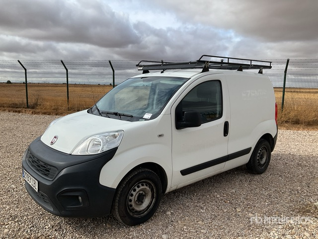 2019 Fiat Fiorino Service Cargo Van - Vehículo comercial ligero: foto 1 2019 Fiat Fiorino Service Cargo Van - Vehículo comercial ligero: foto 1