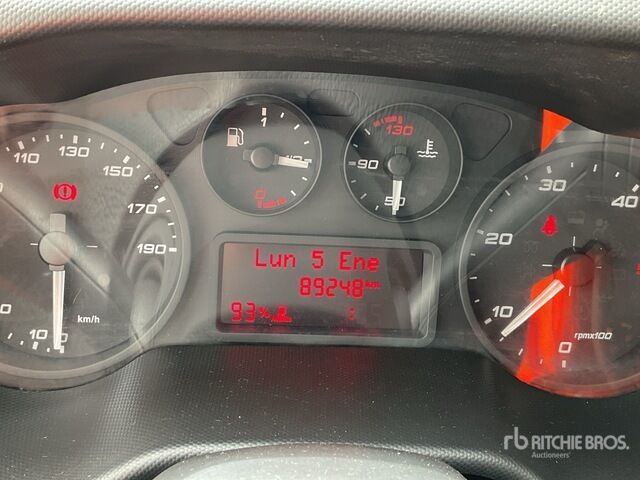 2019 Iveco Daily 35c14 Cargo Van - Vehículo comercial ligero: foto 5 2019 Iveco Daily 35c14 Cargo Van - Vehículo comercial ligero: foto 5