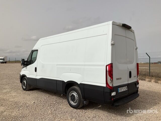 2019 Iveco Daily 35c14 Cargo Van - Vehículo comercial ligero: foto 2 2019 Iveco Daily 35c14 Cargo Van - Vehículo comercial ligero: foto 2