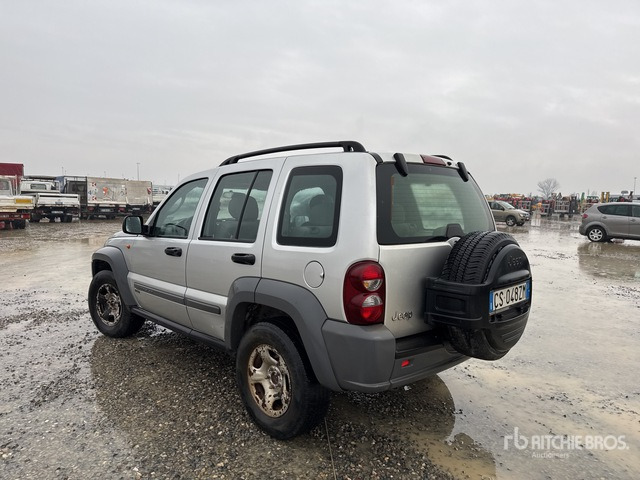 2005 Jeep Grand Cherokee Laredo SUV - SUV/ Todoterreno: foto 2 2005 Jeep Grand Cherokee Laredo SUV - SUV/ Todoterreno: foto 2