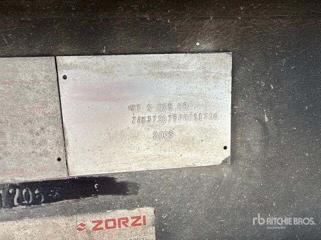2005 zorzi 37S Tri/A End Dump Trailer - Volquete remolque: foto 5 2005 zorzi 37S Tri/A End Dump Trailer - Volquete remolque: foto 5