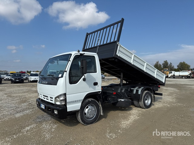 2006 Isuzu NQR 75 4x2 Dump Truck: Light Duty - Volquete camión: foto 1 2006 Isuzu NQR 75 4x2 Dump Truck: Light Duty - Volquete camión: foto 1