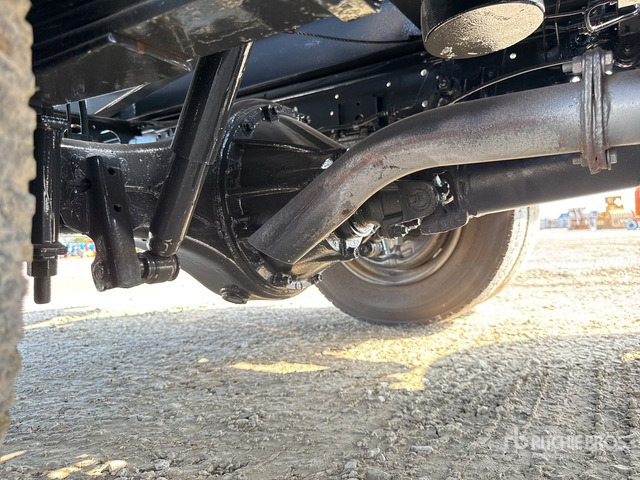 2006 Isuzu NQR 75 4x2 Dump Truck: Light Duty - Volquete camión: foto 5 2006 Isuzu NQR 75 4x2 Dump Truck: Light Duty - Volquete camión: foto 5