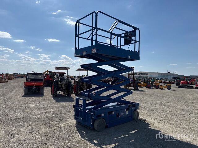 2007 Haulotte Compact 10 Electric Scissor Lift - Plataforma de tijeras: foto 4 2007 Haulotte Compact 10 Electric Scissor Lift - Plataforma de tijeras: foto 4