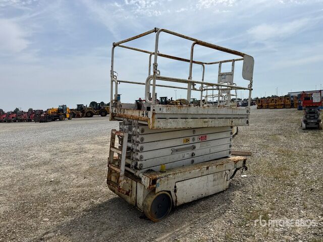 2007 Iteco IT12122 (Inoperable) Scissor Lift - Plataforma de tijeras: foto 3 2007 Iteco IT12122 (Inoperable) Scissor Lift - Plataforma de tijeras: foto 3
