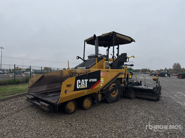 2010 Cat AP600D Wheel Asphalt Paver - Pavimentadora de asfalto: foto 2 2010 Cat AP600D Wheel Asphalt Paver - Pavimentadora de asfalto: foto 2
