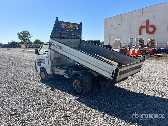 2010 Piaggio Porter Dump Truck: Light Duty - Volquete camión: foto 2 2010 Piaggio Porter Dump Truck: Light Duty - Volquete camión: foto 2