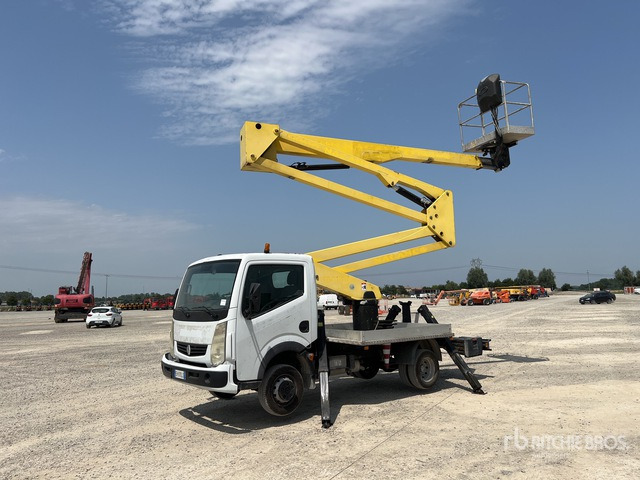 2011 Renault Maxity 2011 Socage DA320 20 m on Bucket Truck - Camión con plataforma elevadora: foto 1 2011 Renault Maxity 2011 Socage DA320 20 m on Bucket Truck - Camión con plataforma elevadora: foto 1