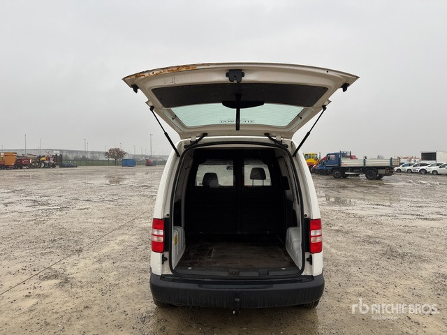 2011 Volkswagen Caddy CNG Van Truck - Camión caja cerrada: foto 4 2011 Volkswagen Caddy CNG Van Truck - Camión caja cerrada: foto 4