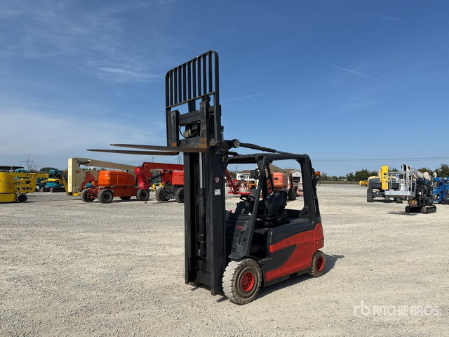 2014 Linde E30L-01 3000 kg Electric Forklift - Carretilla elevadora eléctrica: foto 2 2014 Linde E30L-01 3000 kg Electric Forklift - Carretilla elevadora eléctrica: foto 2