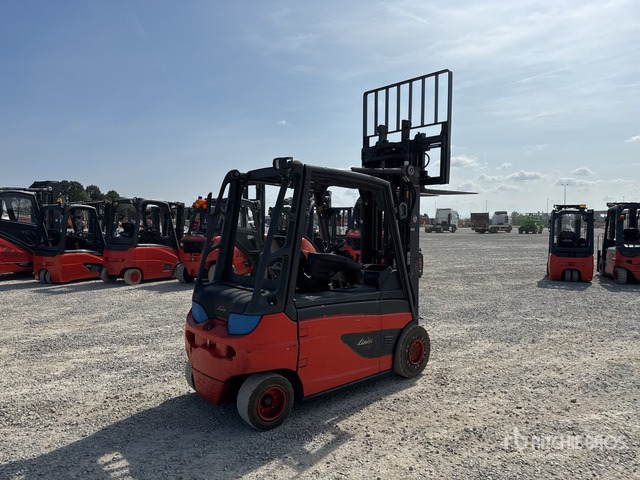2014 Linde E30L-01 3000 kg Electric Forklift - Carretilla elevadora eléctrica: foto 3 2014 Linde E30L-01 3000 kg Electric Forklift - Carretilla elevadora eléctrica: foto 3
