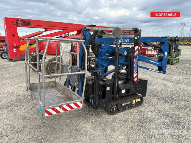 2014 Oil & Steel Octopussy 14-12 Twin Crawler (Inoperable) Articulating Boom Lift - Plataforma araña: foto 1 2014 Oil & Steel Octopussy 14-12 Twin Crawler (Inoperable) Articulating Boom Lift - Plataforma araña: foto 1