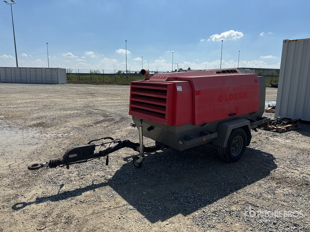 2015 Atlas Copco XAHS186 Compressore - Compresor de aire: foto 1 2015 Atlas Copco XAHS186 Compressore - Compresor de aire: foto 1