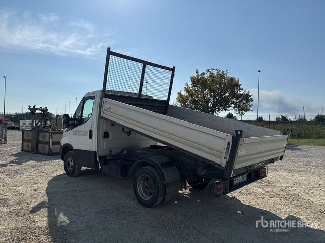 2015 Iveco Daily 35-110 Autocarro ribaltabile: carichi leggeri - Volquete furgoneta: foto 4 2015 Iveco Daily 35-110 Autocarro ribaltabile: carichi leggeri - Volquete furgoneta: foto 4