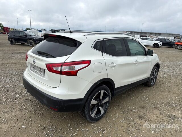 2015 Nissan Qashqai SUV - SUV/ Todoterreno: foto 3 2015 Nissan Qashqai SUV - SUV/ Todoterreno: foto 3