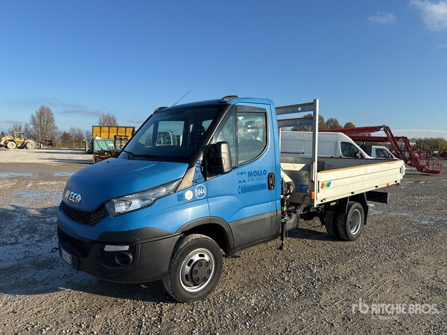 2016 Iveco 35C11 2016 Bonfiglioli P2300 L/2SI on ... Flatbed Truck with Crane - Caja abierta furgoneta: foto 2 2016 Iveco 35C11 2016 Bonfiglioli P2300 L/2SI on ... Flatbed Truck with Crane - Caja abierta furgoneta: foto 2