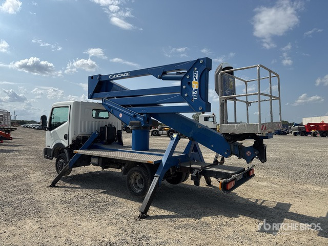 2017 Nissan Cabstar Cabstar 35.12 2017 Socage DA 324 24 m on Bucket Truck - Camión con plataforma elevadora: foto 3 2017 Nissan Cabstar Cabstar 35.12 2017 Socage DA 324 24 m on Bucket Truck - Camión con plataforma elevadora: foto 3